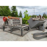 7万元转让二手1300型汽车槽梆破碎机筛孔直径50